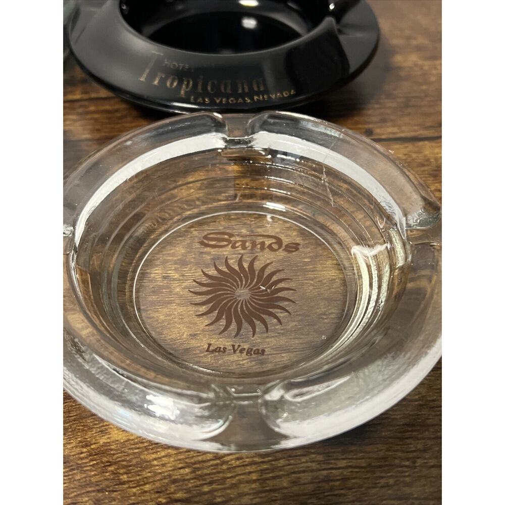 VTG Ashtray Lot: Tropicana, Sands, Golden Nugget, Binion’s Horseshoe, Fremont ++ - Picture 6 of 7